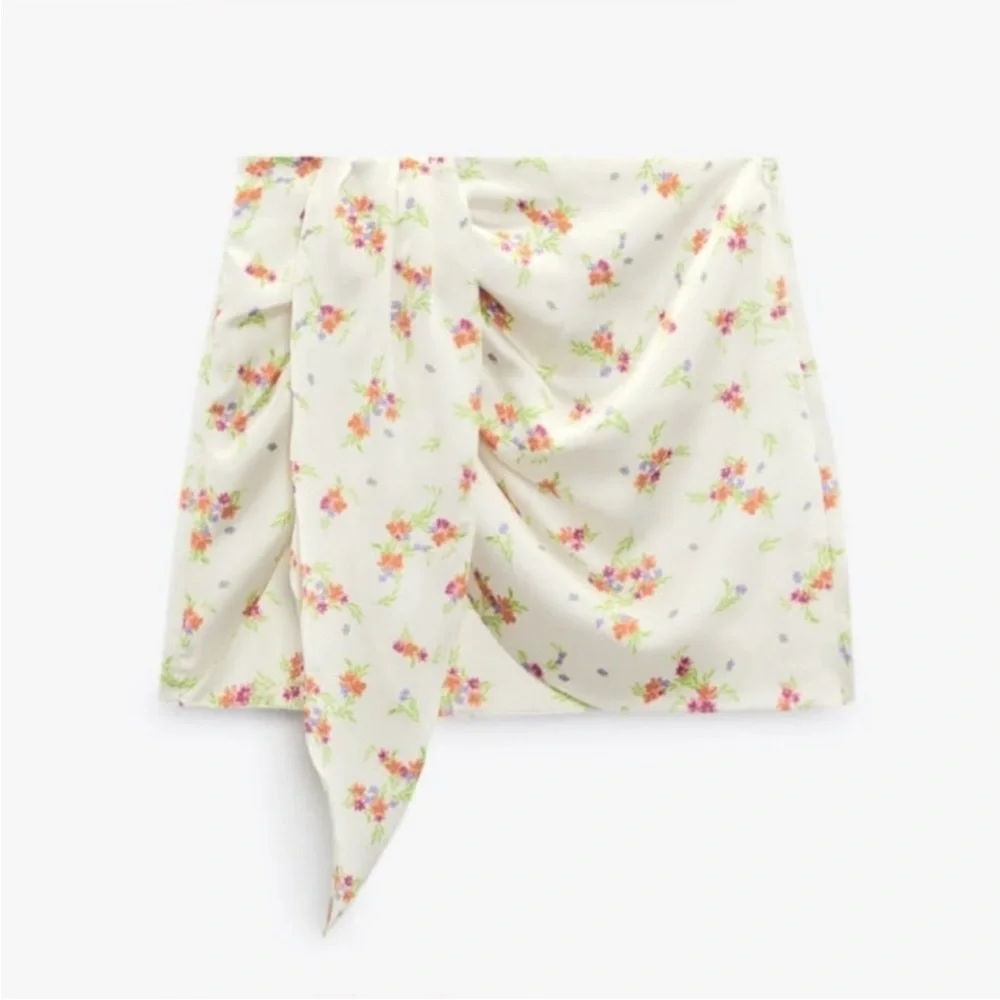 Zara Satin Ivory White Floral Wrap Mini Skirt Size Small